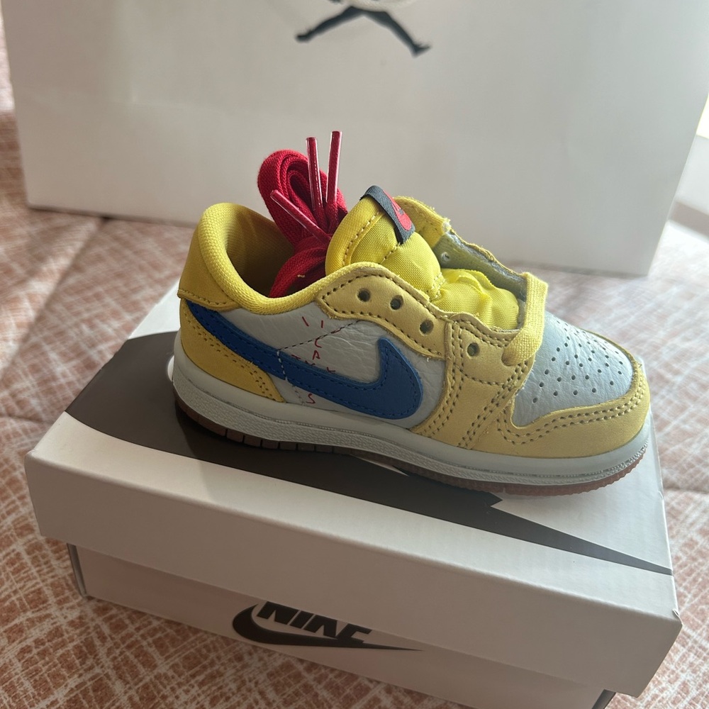 Travis Scott x Air Jordan 1 Retro Low OG SP TD 'Canary'